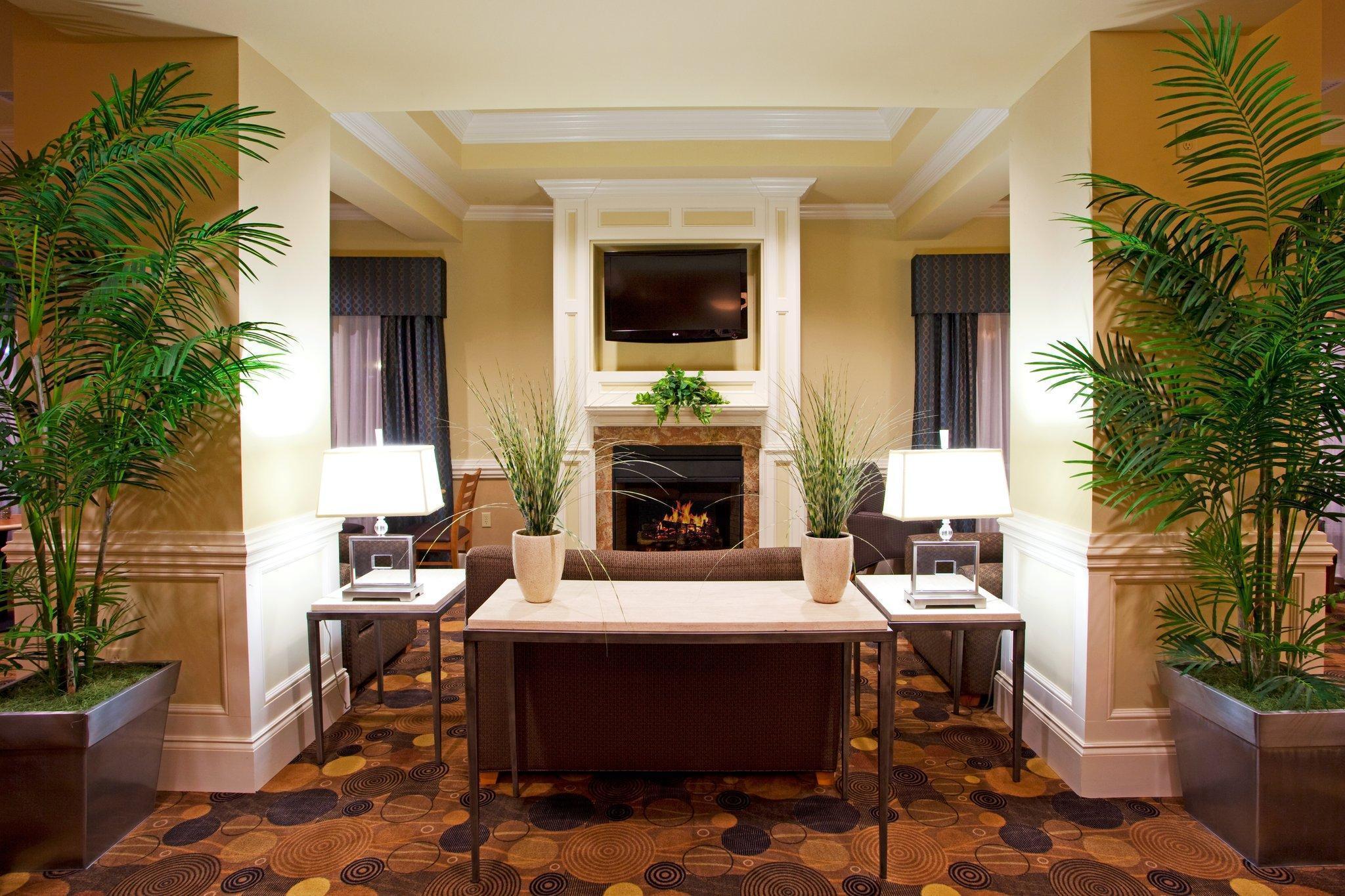 Holiday Inn Express & Suites - Valdosta By Ihg Exteriör bild